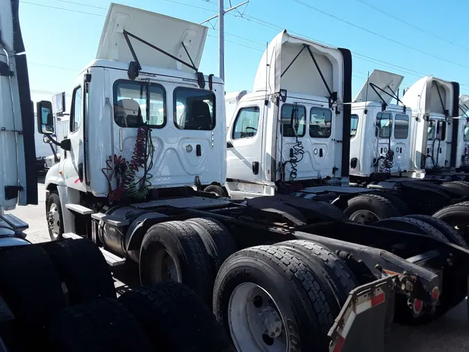 2018 FREIGHTLINER/MERCEDES CASCADIA 125