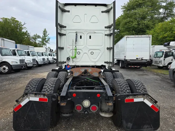 2020 FREIGHTLINER/MERCEDES CASCADIA 125