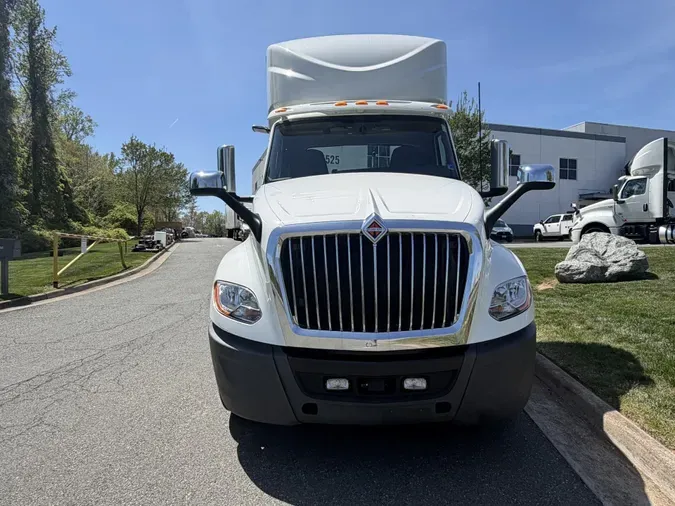 2022 International LT625