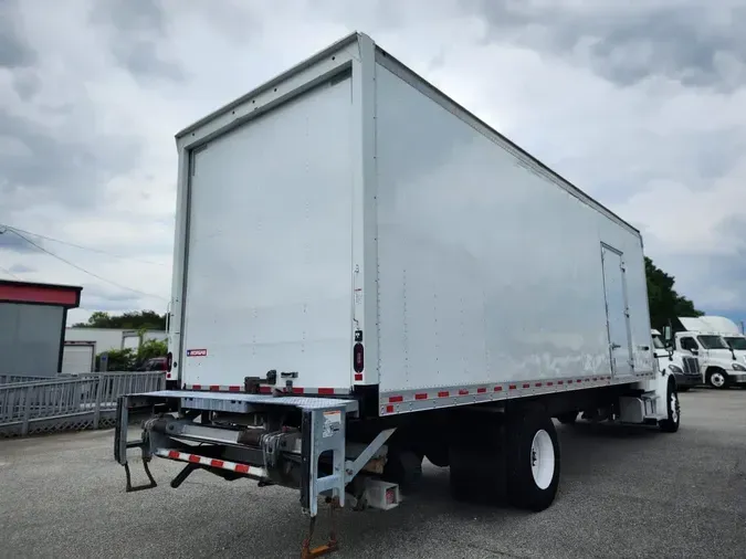 2019 FREIGHTLINER/MERCEDES M2 106