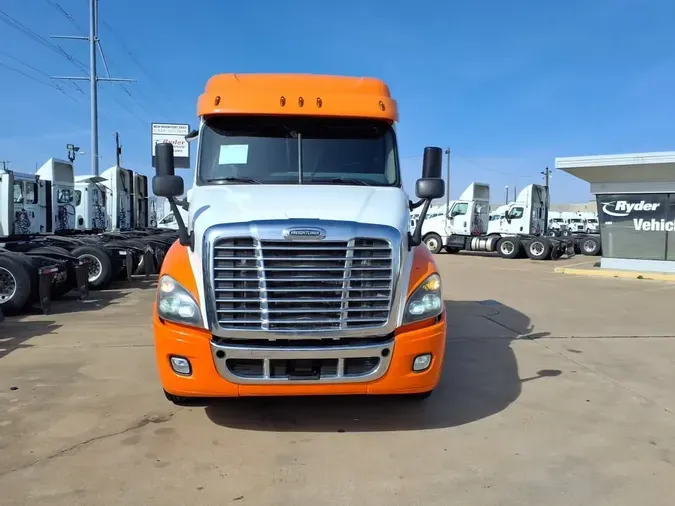 2020 FREIGHTLINER/MERCEDES CASCADIA 125