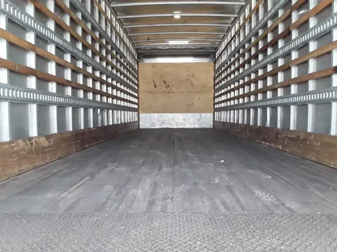2020 FREIGHTLINER M2 106