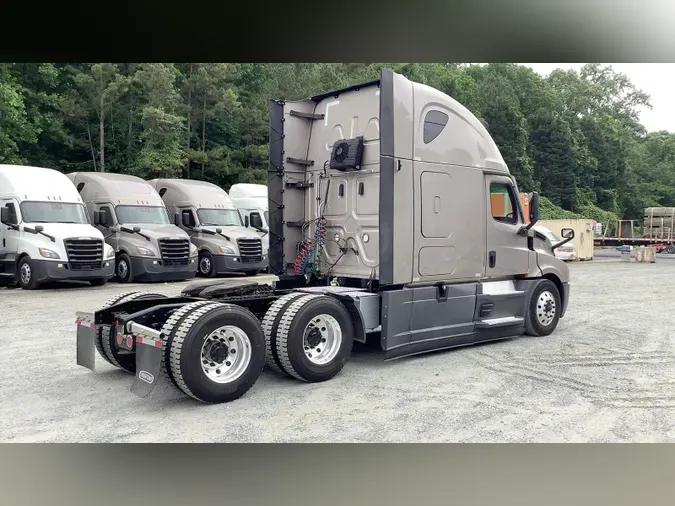 2021 Freightliner Cascadia
