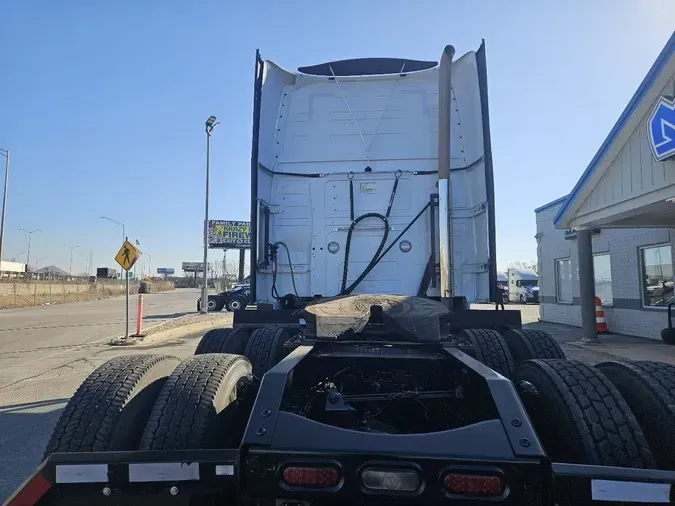 2021 VOLVO VNL64T8609bf9320121578400e30f1a6bd4dcd76e