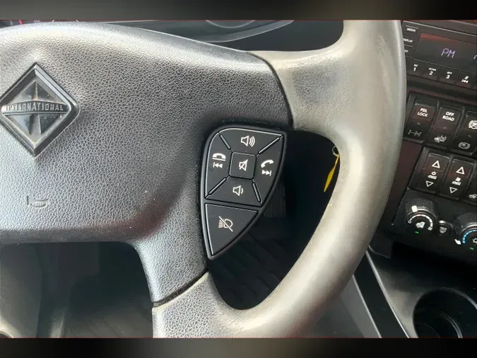 2022 INT LT625 6x4
