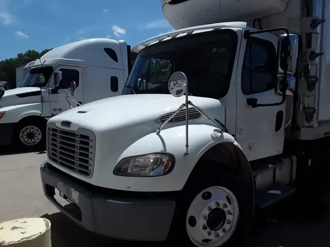 2019 FREIGHTLINER M2 106