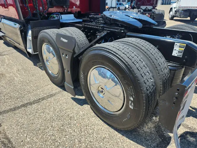 2023 PETERBILT 579