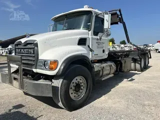 2006 MACK GRANITE CV713