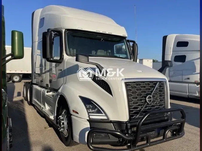 2024 VOLVO VNL64T760