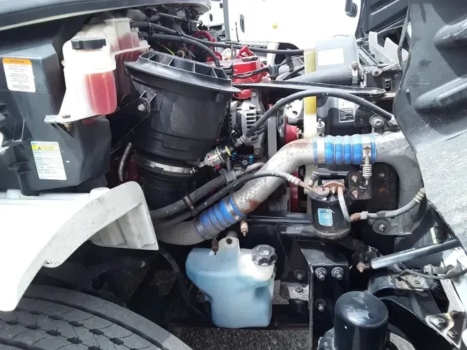 2018 FREIGHTLINER M2 106