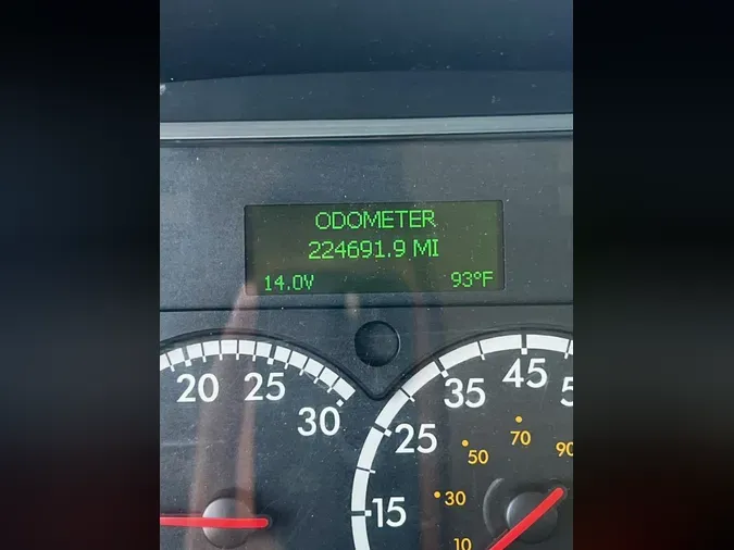 2021 FREIGHTLINER M2 106