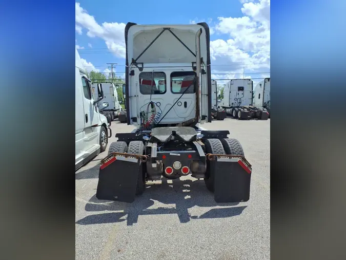 2020 FREIGHTLINER CASCADIA 125