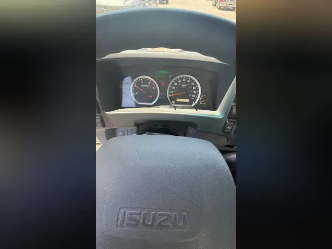 2019 ISUZU NRR