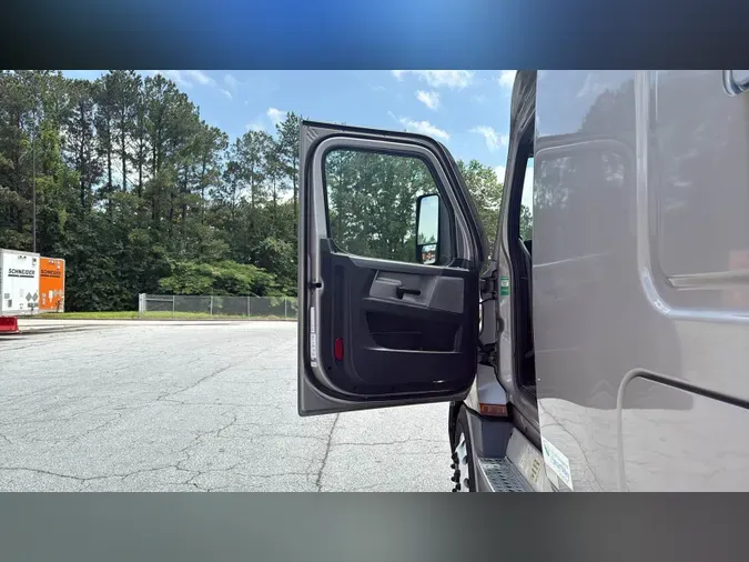 2021 Freightliner Cascadia