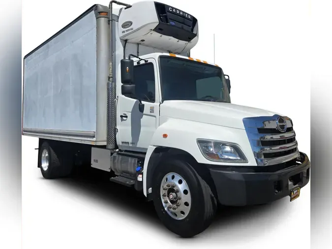 2020 Hino 268A9c098c12c7dc3659c2ac060c97cb792f