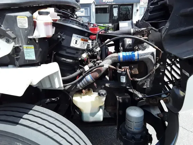 2016 FREIGHTLINER M2 106
