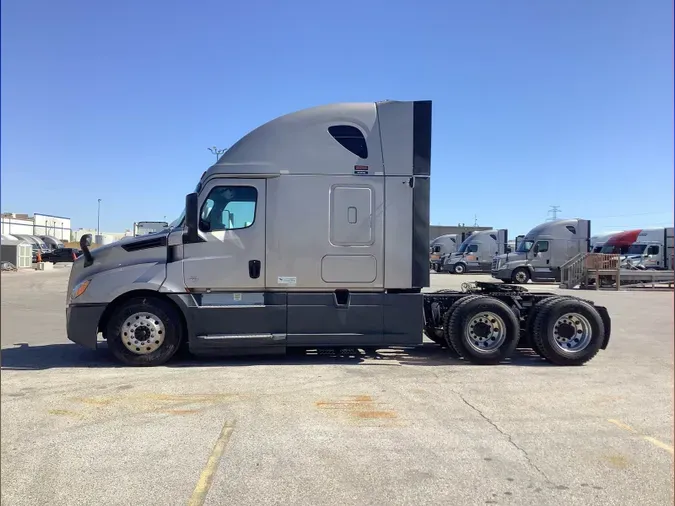 2020 Freightliner Cascadia