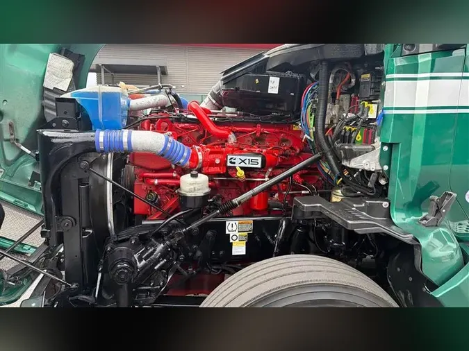 2021 KENWORTH T680