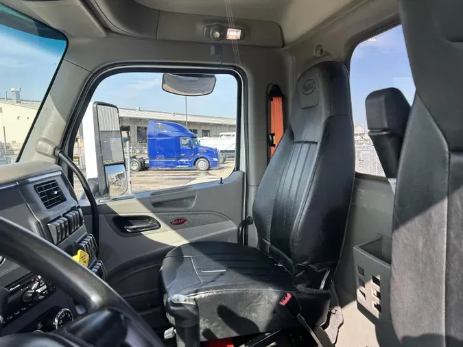 2020 Peterbilt 579