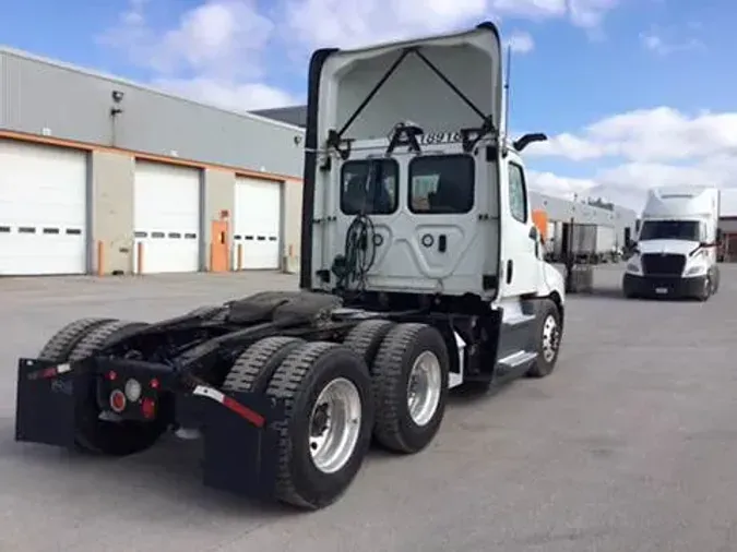 2019 Freightliner Cascadia