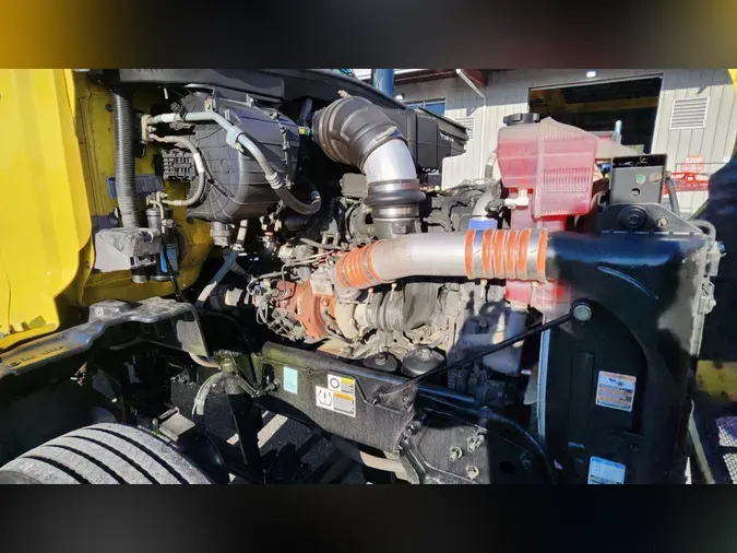 2021 Peterbilt 579