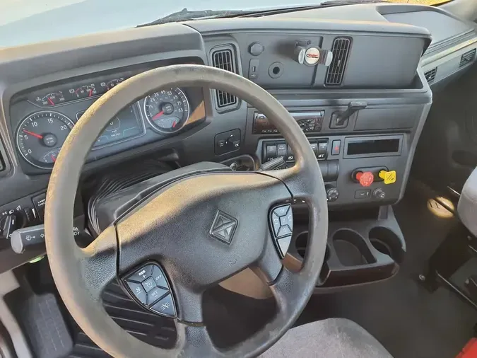 2019 NAVISTAR INTERNATIONAL LT625 DAYCAB T/A