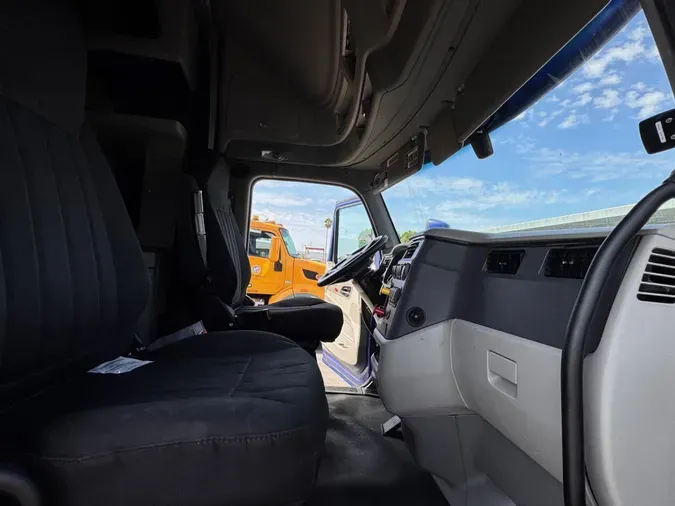 2022 Peterbilt 579