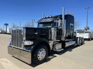 2024 Peterbilt 389