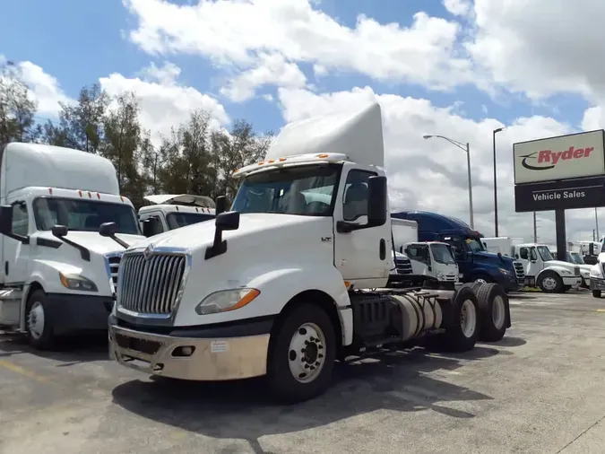 2018 NAVISTAR INTERNATIONAL LT625 DAYCAB T/A9c1ca01e76b67d72d9e095ea5e2ae2e7
