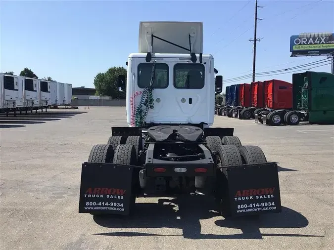 2019 FREIGHTLINER CA126