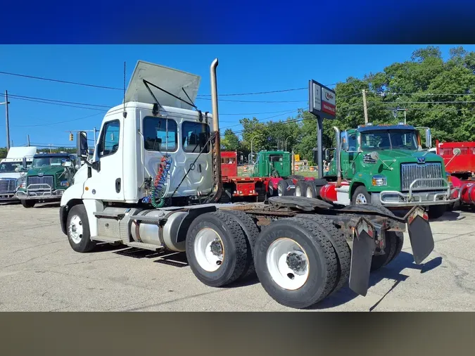 2020 FREIGHTLINER/MERCEDES CASCADIA 125