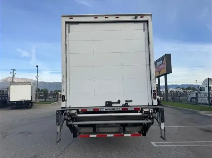 2019 Freightliner Business Class M2 106