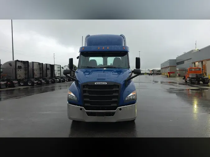 2020 Freightliner Cascadia 1269c28f641a8743b5ca123162e78b4d2f4