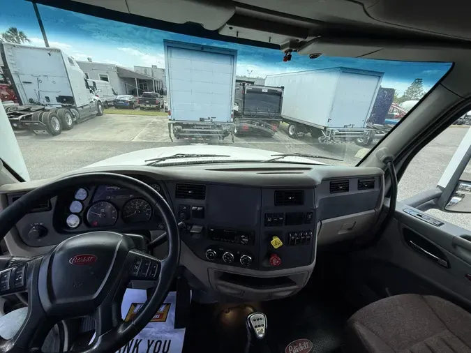 2020 Peterbilt 567