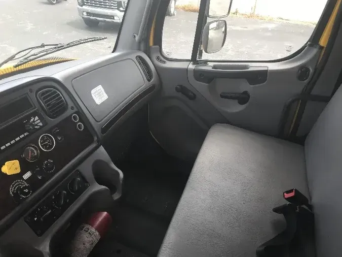 2019 Freightliner M2