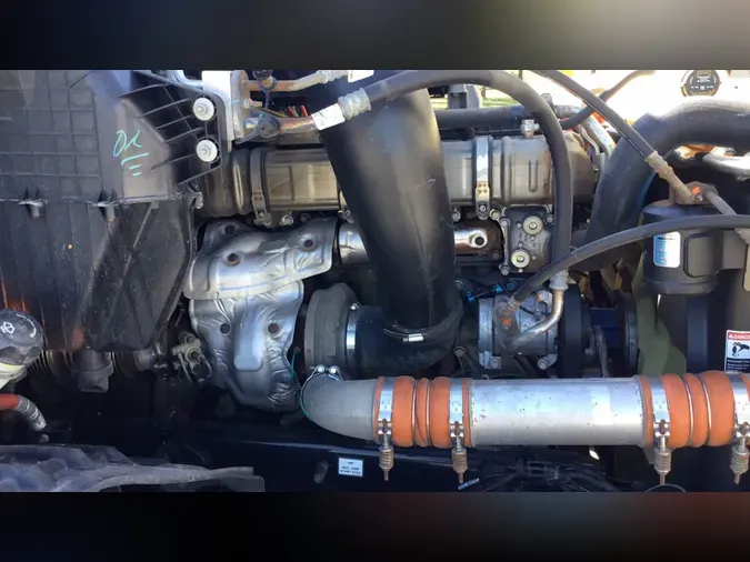 2021 Freightliner Cascadia 126