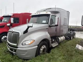 2021 INTERNATIONAL LT