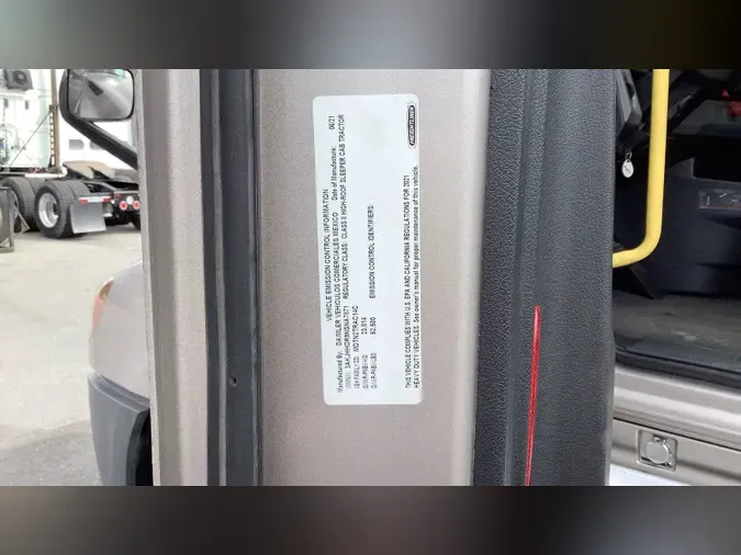 2022 Freightliner Cascadia 126