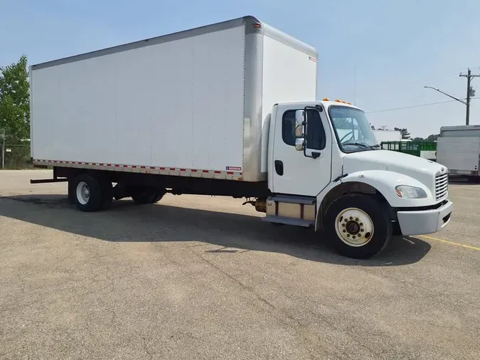 2018 FREIGHTLINER M2 106