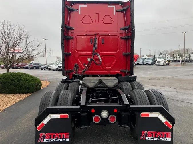 2020 Freightliner New Cascadia