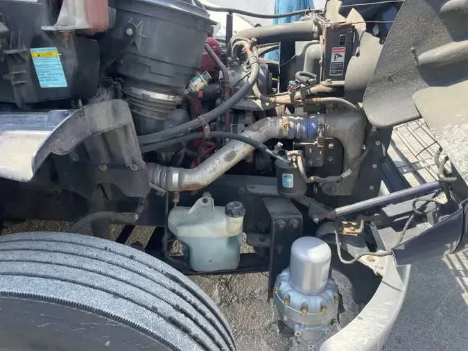 2019 FREIGHTLINER/MERCEDES M2 106