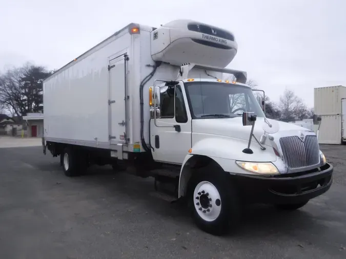 2017 NAVISTAR INTERNATIONAL 4300