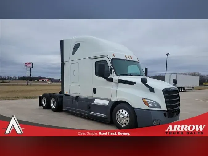 2020 FREIGHTLINER CA126