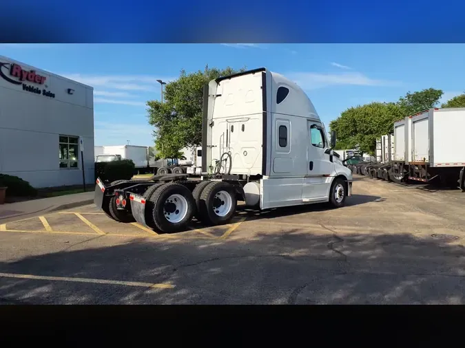 2023 FREIGHTLINER/MERCEDES NEW CASCADIA PX126649c3b78cbeb6ba1bd585fe0df24cd92f8