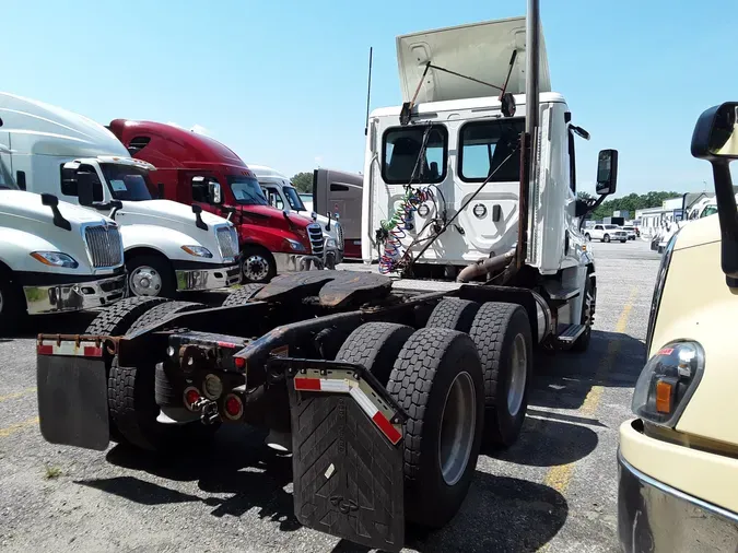 2018 FREIGHTLINER/MERCEDES CASCADIA 125