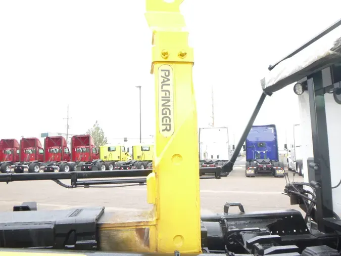 2018 Peterbilt 567
