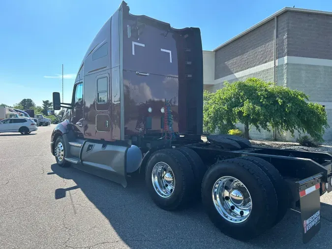 2021 Kenworth T680 Short Hood