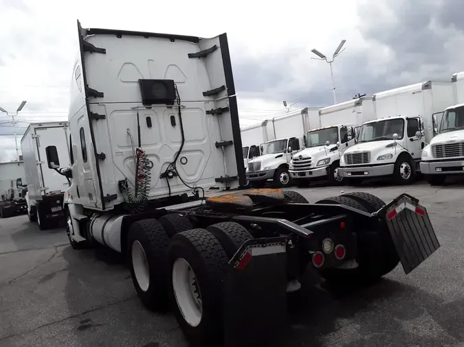 2020 FREIGHTLINER/MERCEDES CASCADIA 125