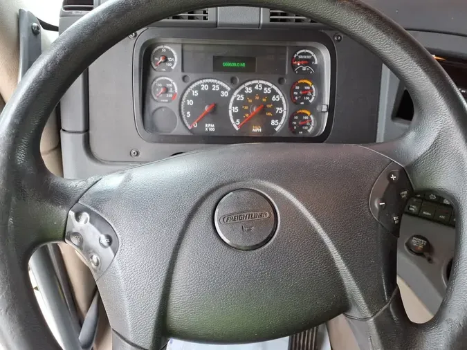 2019 FREIGHTLINER CASCADIA 1259c4567a05ff753befb6957966f89d22f