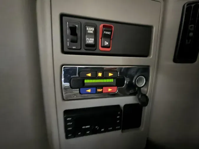 2022 International LT625